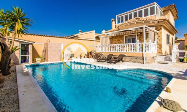 Villa - Resale - Torrevieja - 4530