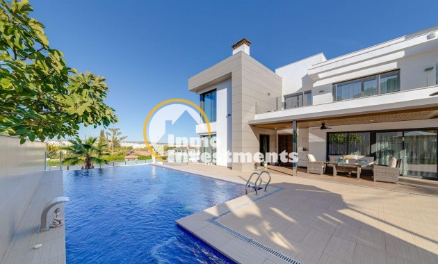 Villa - Resale - Torrevieja - 89935