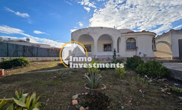 Villa - Resale - Torrevieja - El Chaparral