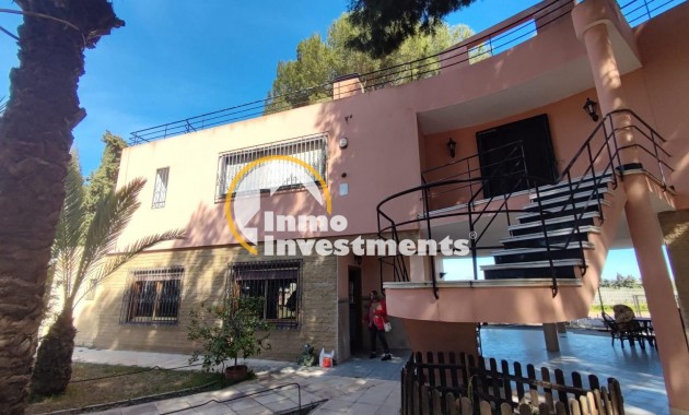 Villa - Resale - Torrevieja - Los Balcones - Los Altos del Edén