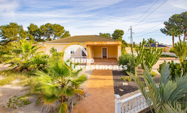 Villa - Resale - Villamartin - 12006