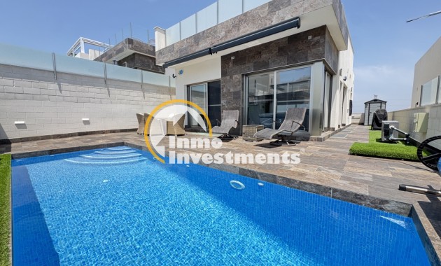 Villa - Resale - Villamartin - 12732