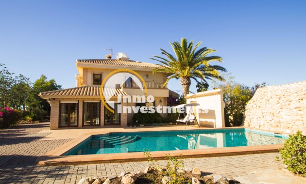 Villa - Revente privée - Villamartin - 3776