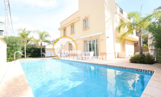 Villa - Till salu - Cabo Roig - 12871