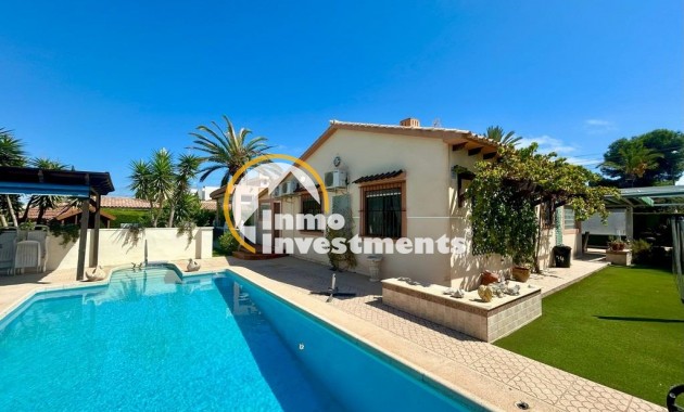 Villa - Till salu - Cabo Roig - Beachside
