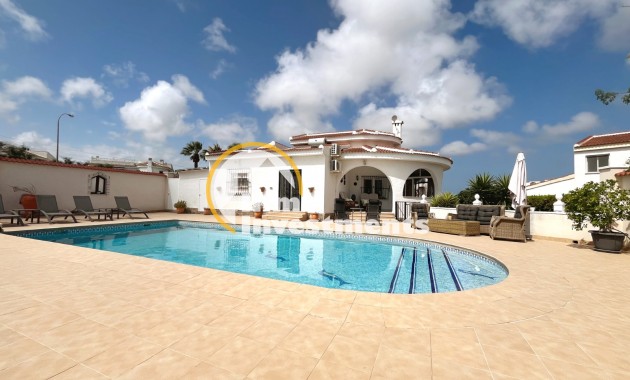 Villa - Till salu - Ciudad Quesada - Upper Golf