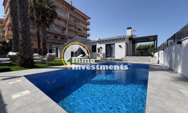 Villa - Till salu - Torrevieja - Punta Prima