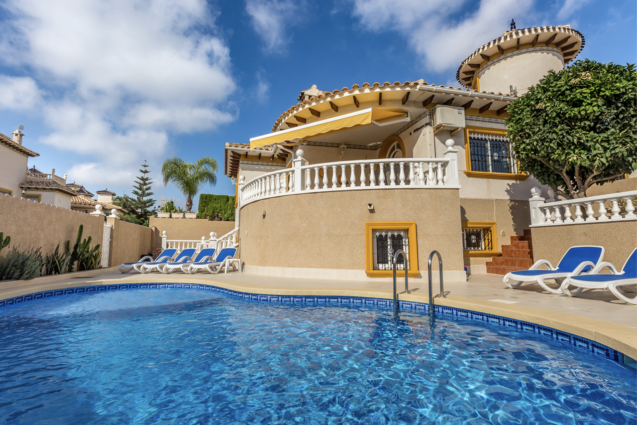 The most popular features Costa Blanca property buyers are looking for