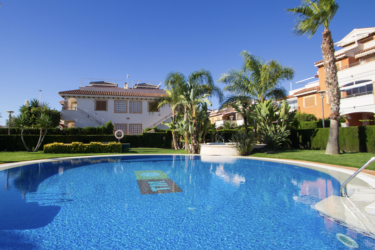 Zeniamar in Playa Flamenca, the complete community guide