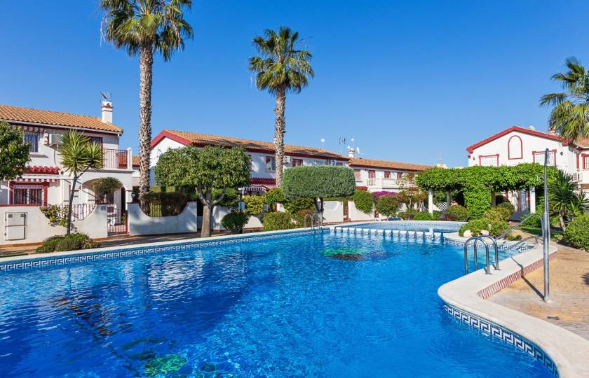 Las urbanizaciones Zenia Golf en La Zenia y Cabo Roig