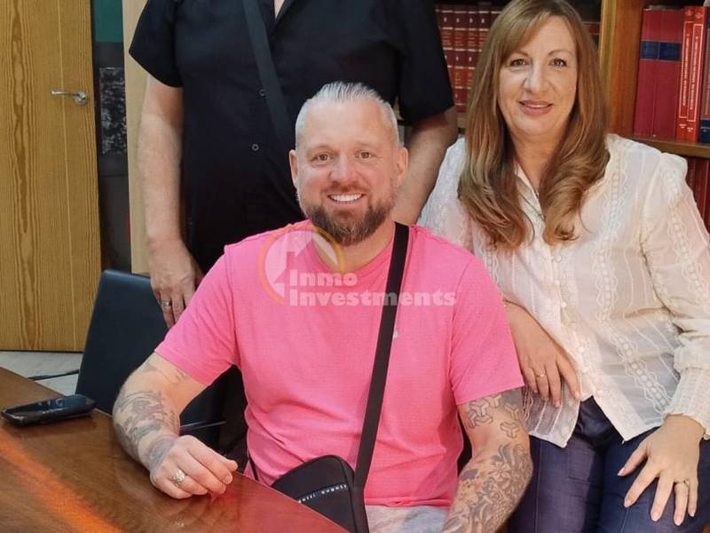 William finds a property in Lago Jardin, Los Balcones