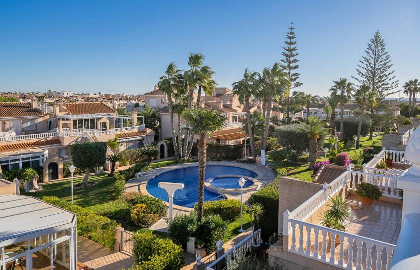 The complete guide for Miraflores in Orihuela Costa