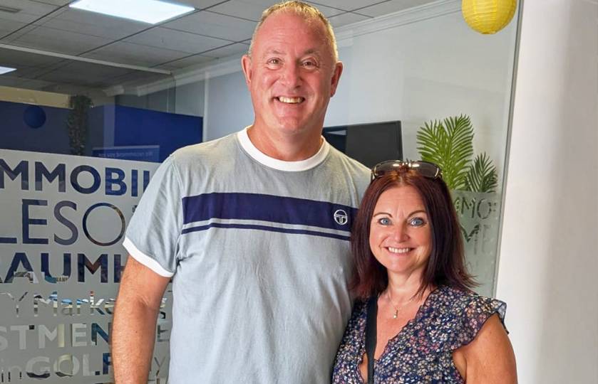 Simon and Clare sell their penthouse in Villamartín