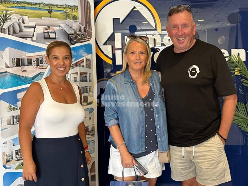 Andrew and Rachael find their new home in La Zenia