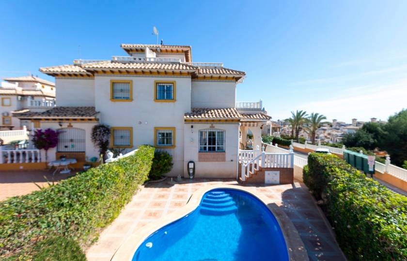 Vad är en quad villa? Fastigheter i Spanien förklaras