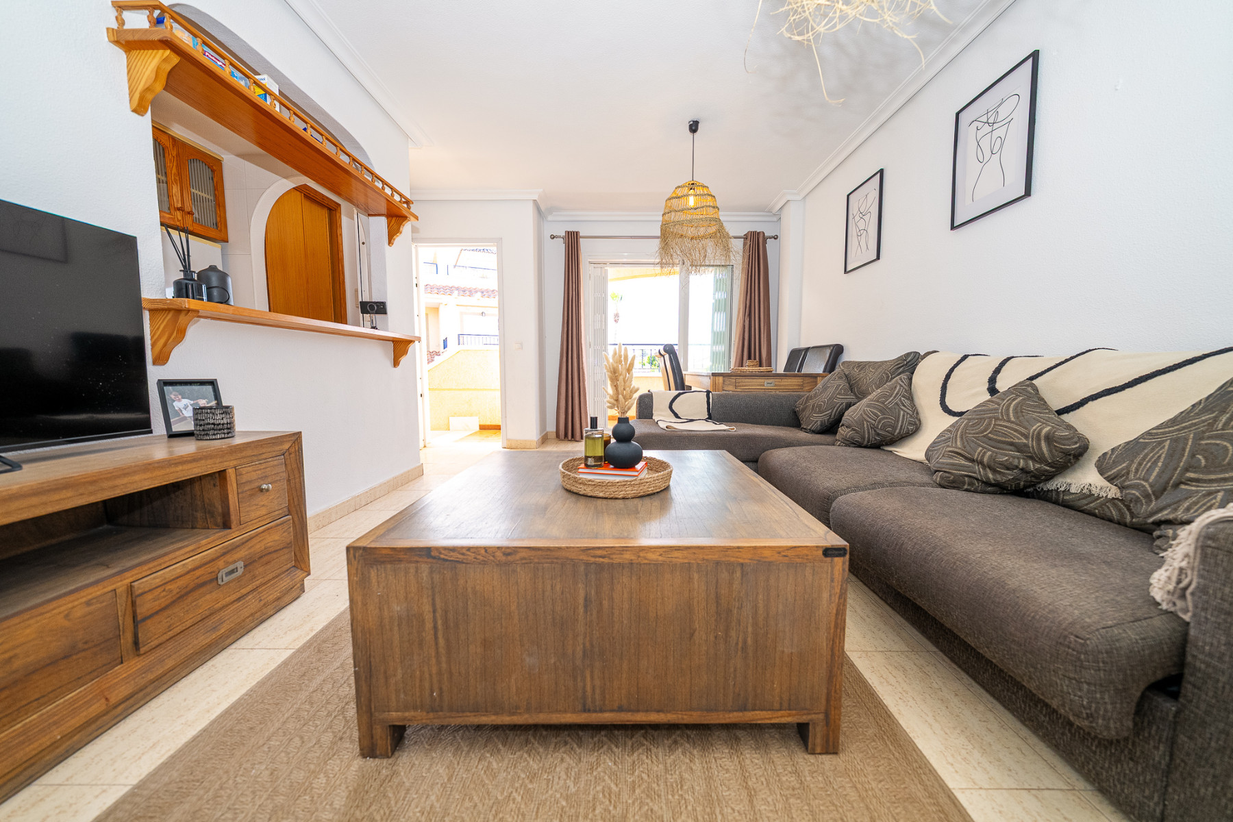 Apartment in Mil Palmeras - Image 2