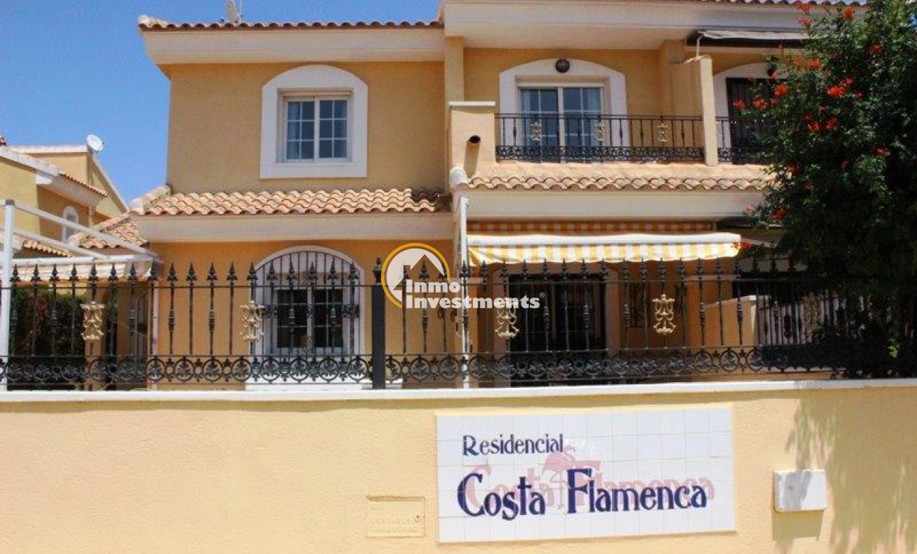 Resale - Semi detached villa - Playa Flamenca