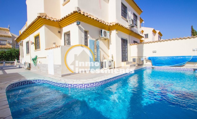 Bestaande bouw - Half vrijstaande villa - Playa Flamenca