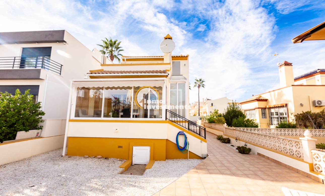 Bestaande bouw - Villa - Playa Flamenca - Montilla