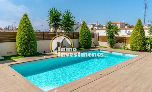 Resale - Villa - Torrevieja - Aguas Nuevas