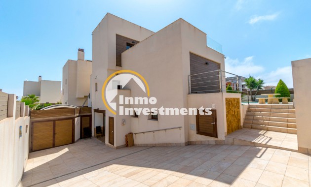 Resale - Villa - Torrevieja - Aguas Nuevas