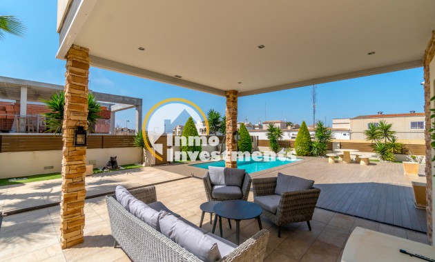 Resale - Villa - Torrevieja - Aguas Nuevas