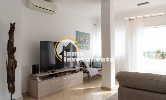 Resale - Villa - Las Ramblas - Las Ramblas Golf