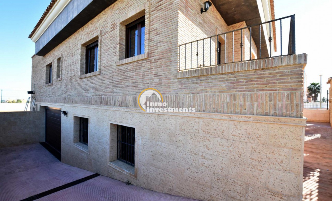 Bestaande bouw - Villa - Los Montesinos - 
