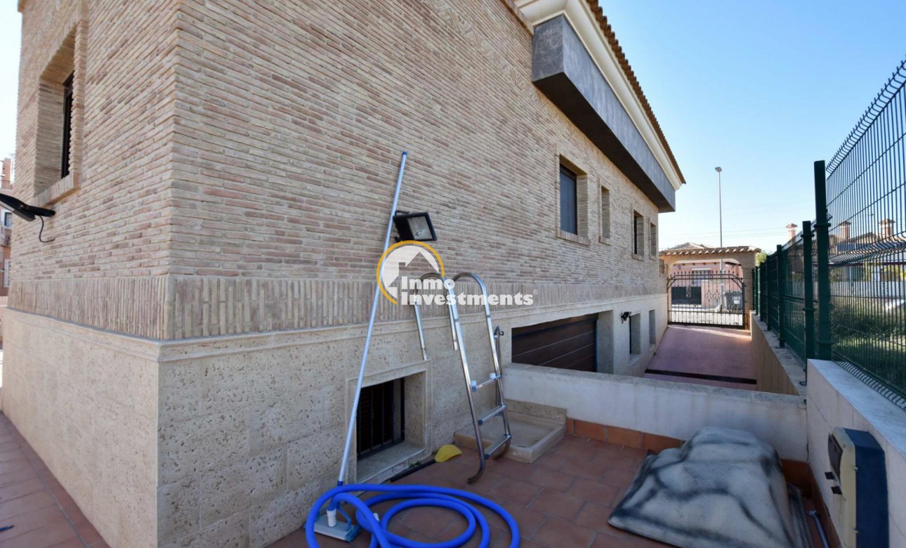 Bestaande bouw - Villa - Los Montesinos - 