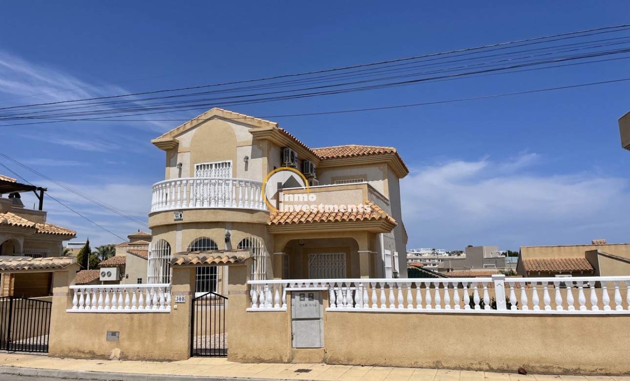 Bestaande bouw - Villa - Villamartin - El Galan