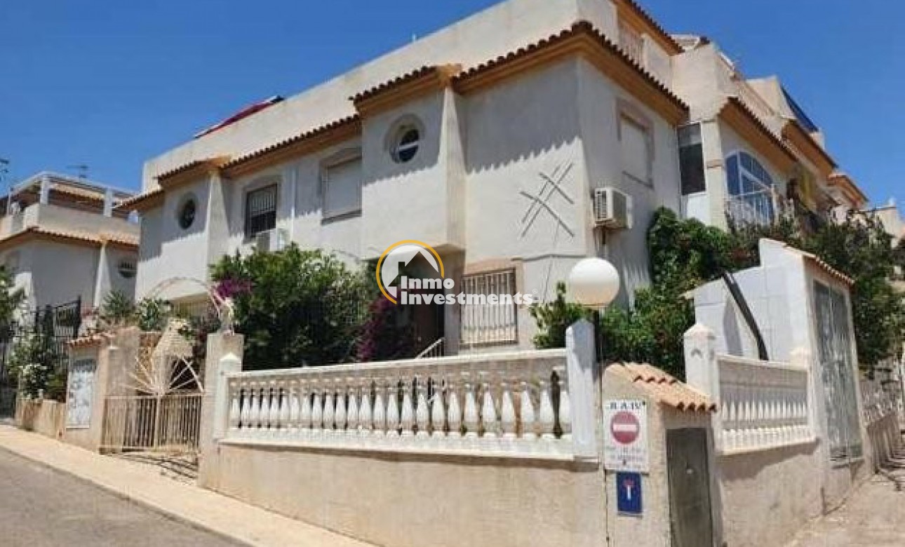 Förvaltningsfastigheter - Quad House - Playa Flamenca - Iria