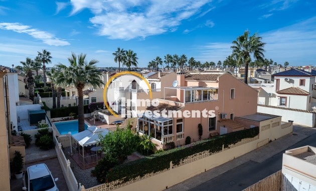 Resale - Villa - Playa Flamenca - Montilla