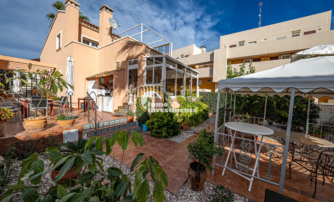 Resale - Villa - Playa Flamenca - Montilla