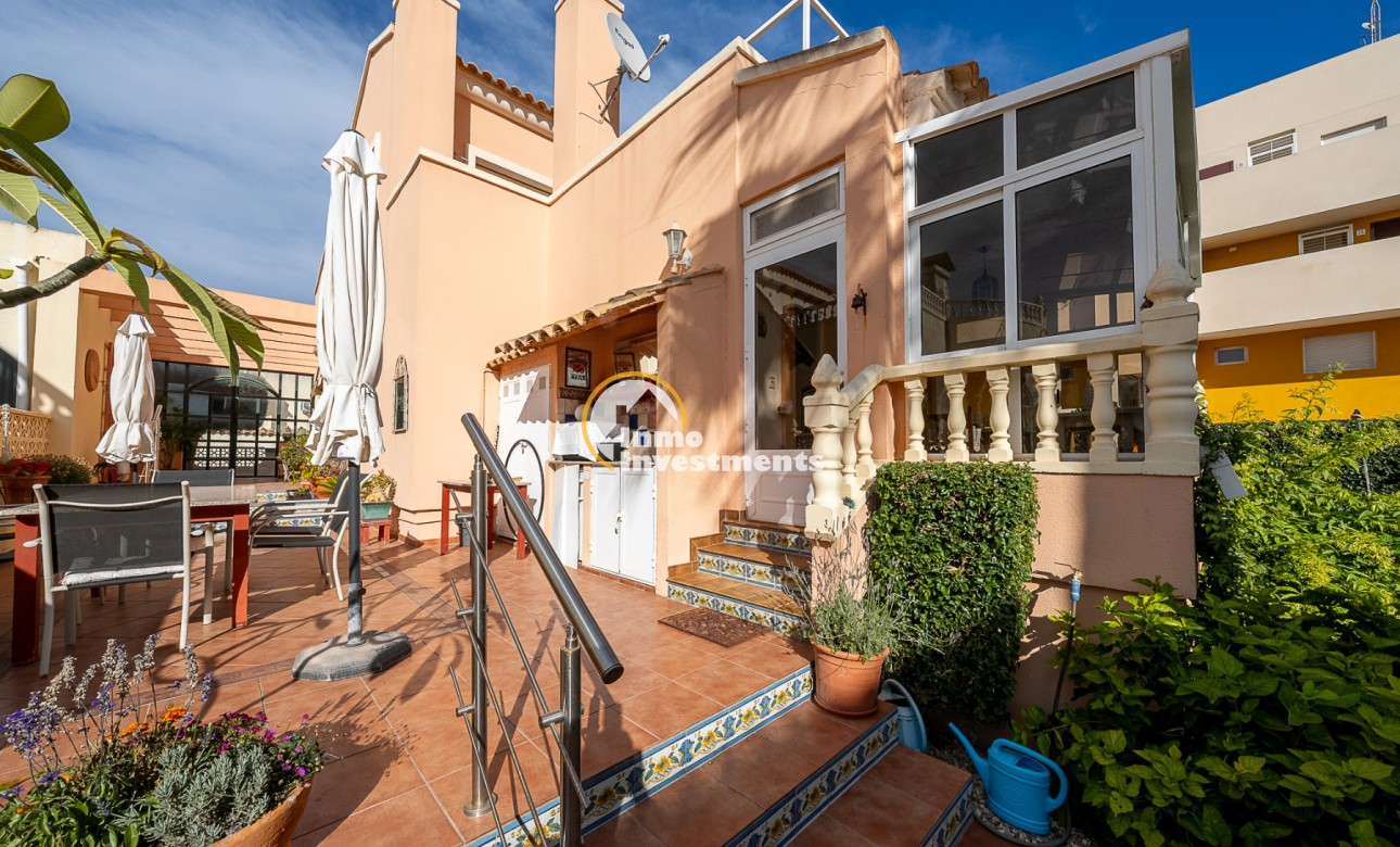 Resale - Villa - Playa Flamenca - Montilla