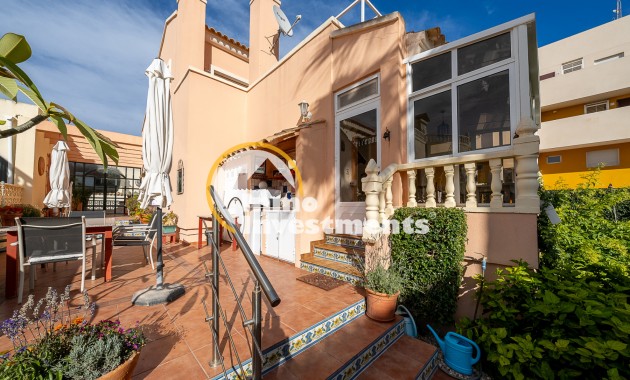 Resale - Villa - Playa Flamenca - Montilla