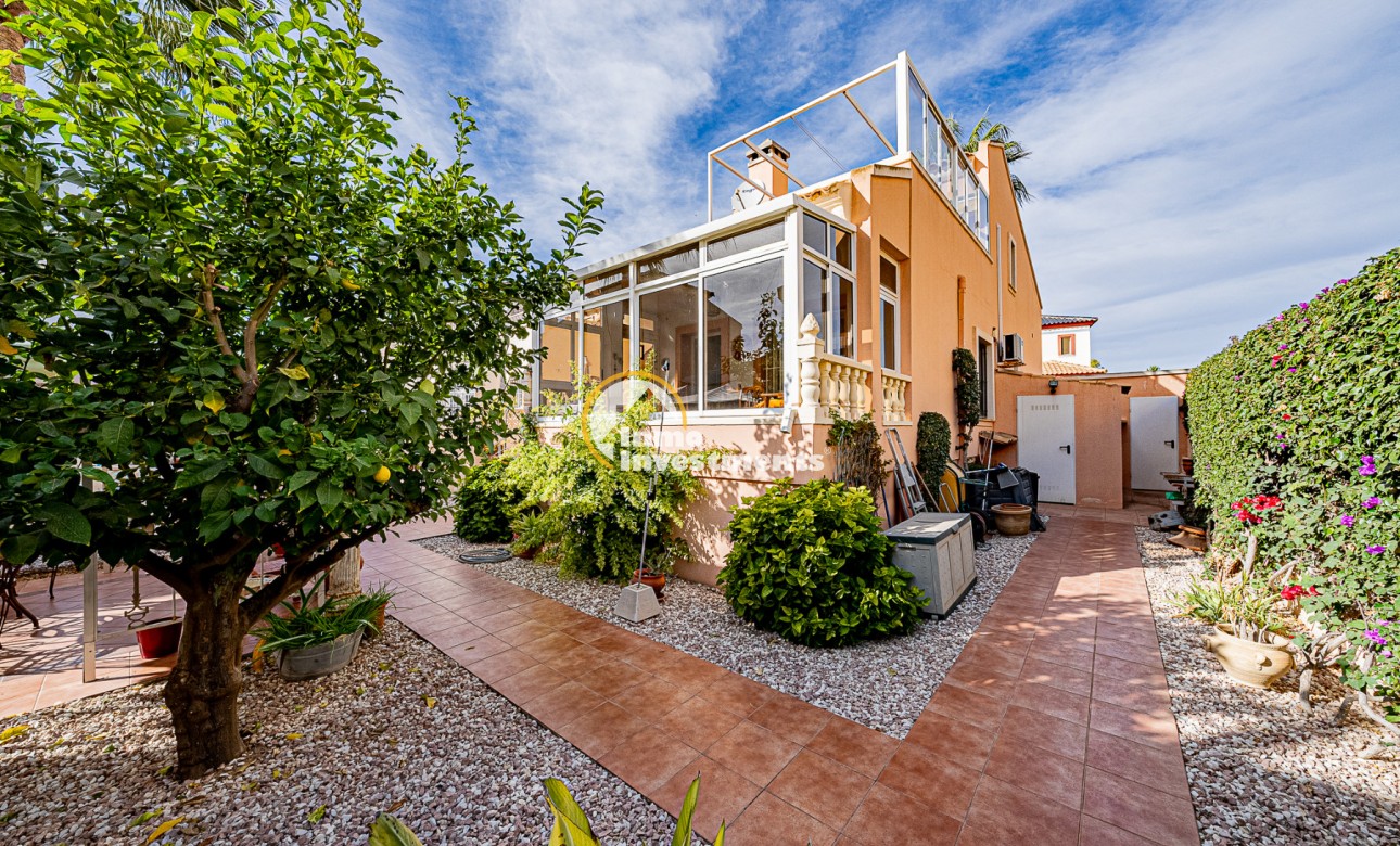 Resale - Villa - Playa Flamenca - Montilla