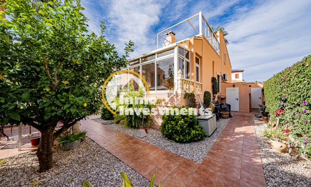 Resale - Villa - Playa Flamenca - Montilla