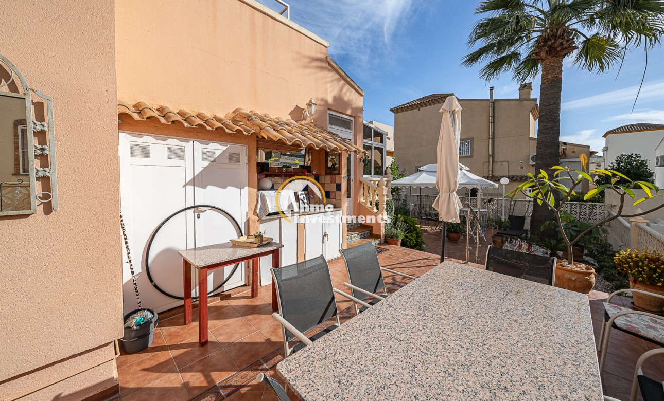 Resale - Villa - Playa Flamenca - Montilla