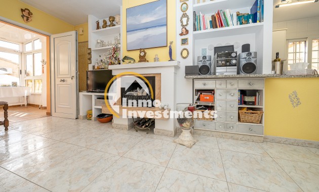 Resale - Villa - Playa Flamenca - Montilla