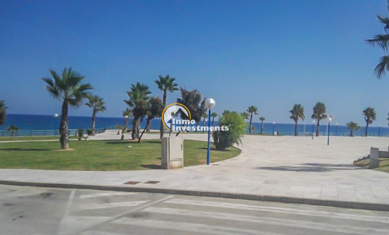 Gebrauchtimmobilien -  - Playa Flamenca - Strandseite