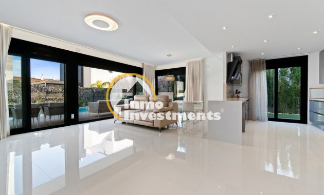 Bestaande bouw - Villa - Cabo Roig - Aguamarina