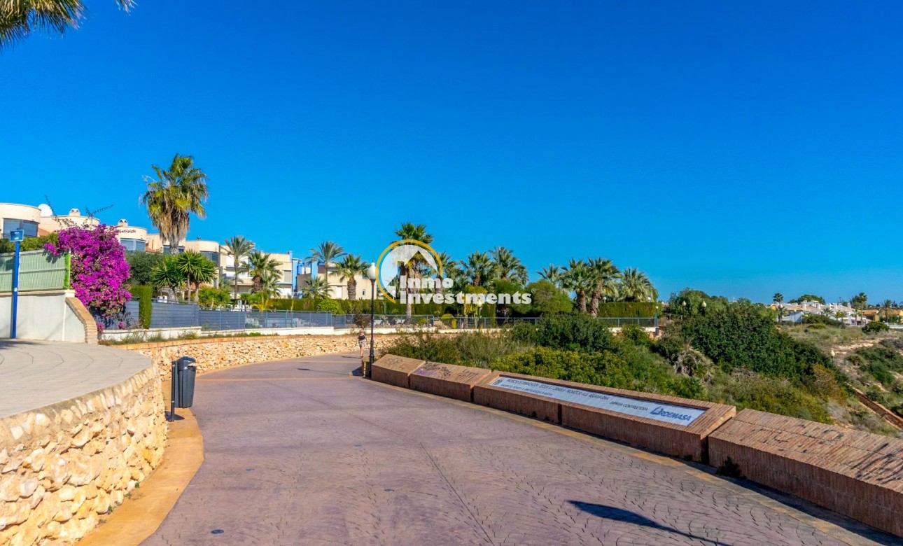 Resale - Town house - Cabo Roig - Beachside