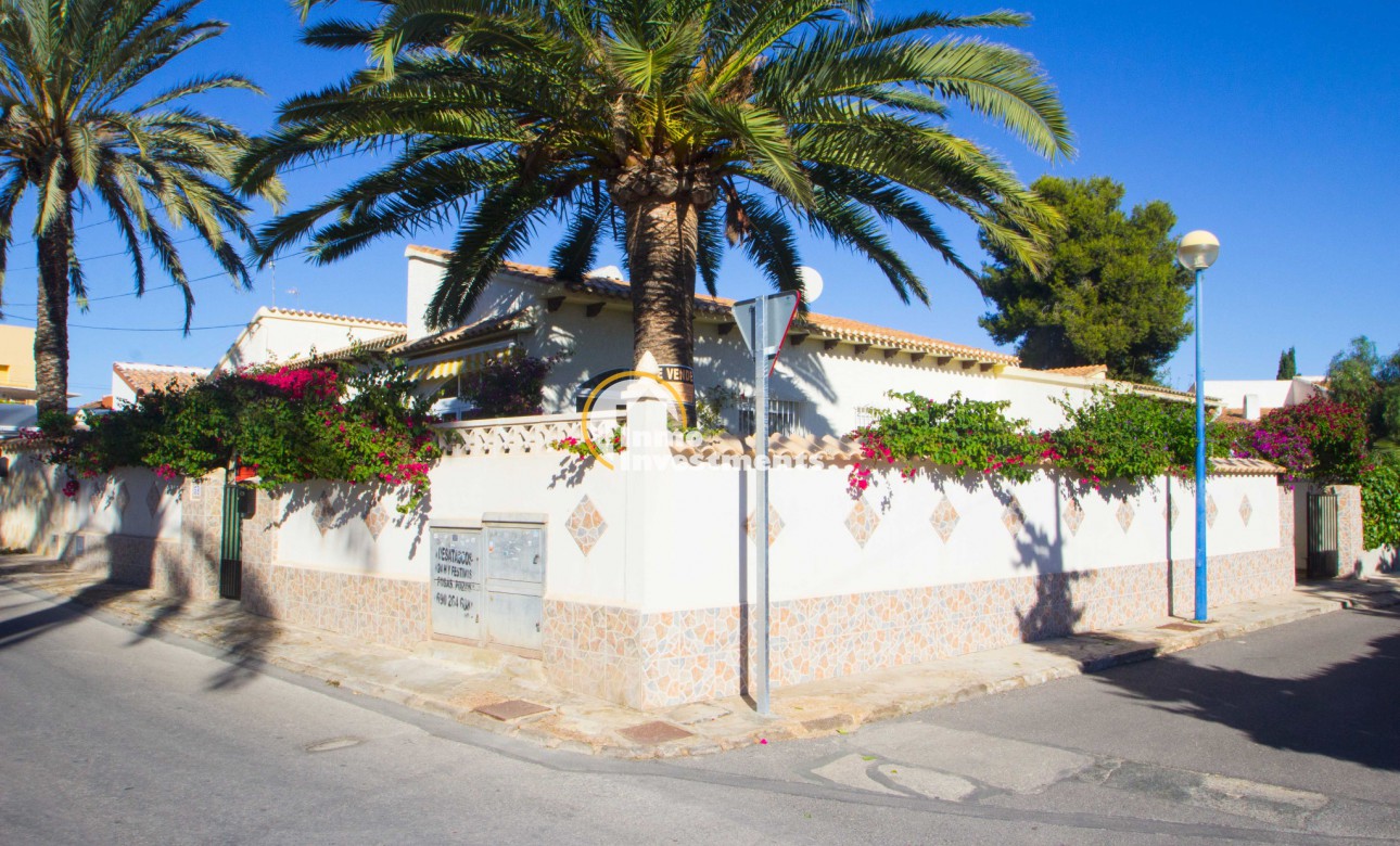Villa zu verkaufen in Punta Prima, Costa Blanca, Spanien