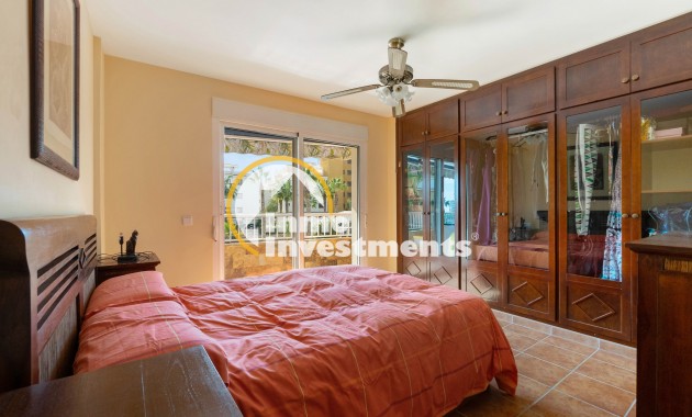 Resale - Apartment - Punta Prima - Beachside