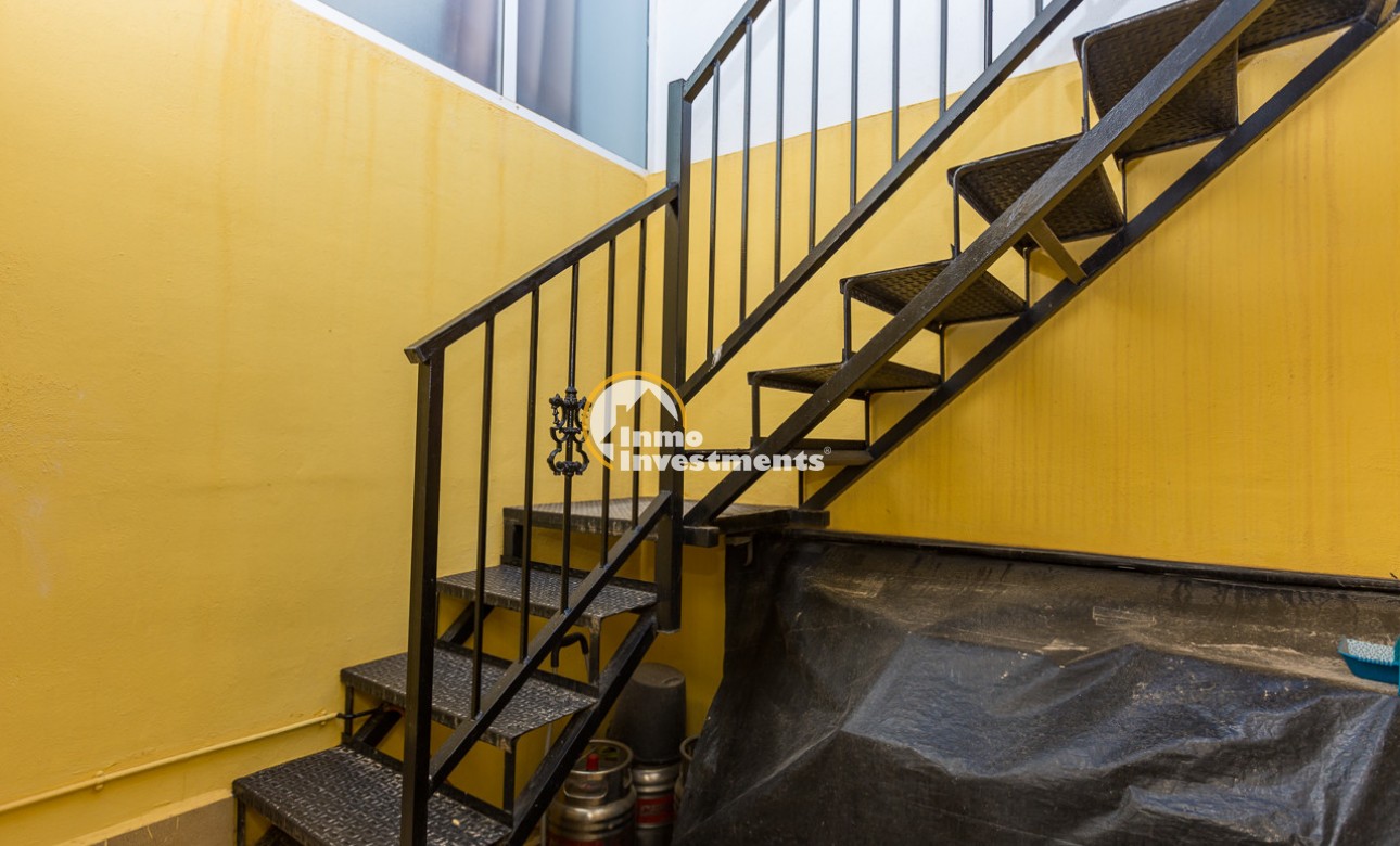 Till salu - Parhus - La Marina