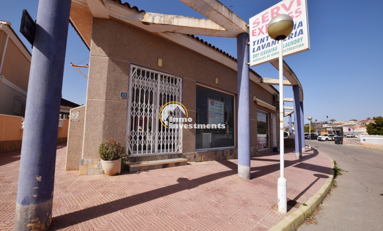 Revente privée - Commercial space - Ciudad Quesada - Doña Pepa