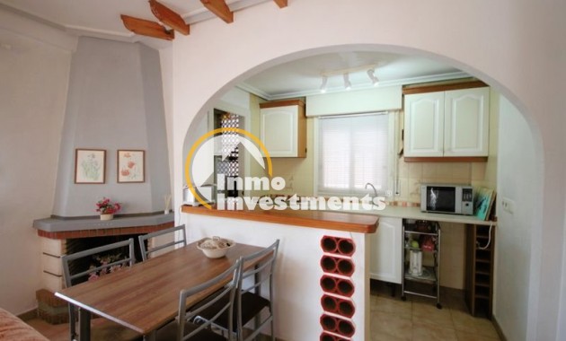 Resale - Apartment - Punta Prima - Beachside