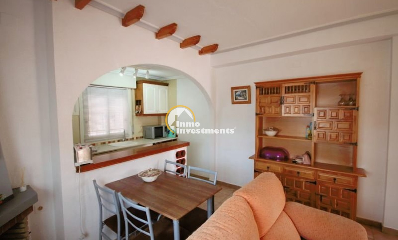 Resale - Apartment - Punta Prima - Beachside