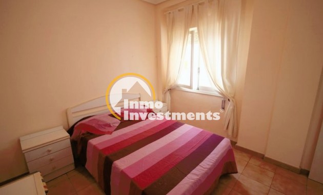 Resale - Apartment - Punta Prima - Beachside