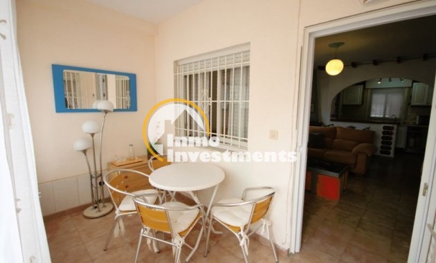 Resale - Apartment - Punta Prima - Beachside